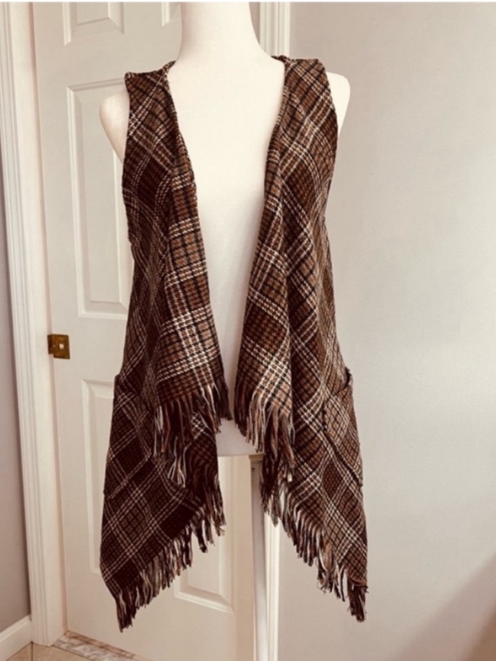 Democracy Brown Plaid Fringe
Vest Size XS